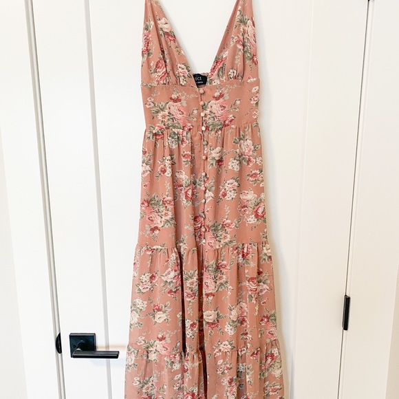 Cute flowy Vici dress - Picture 6 of 9